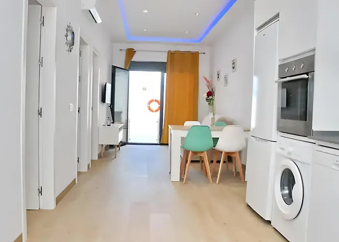 Casas Arenas 3 *